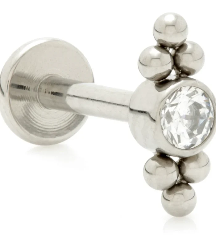 Ti Threadless Labret with Jewelled Bezel with Side Tri Beads Attachment